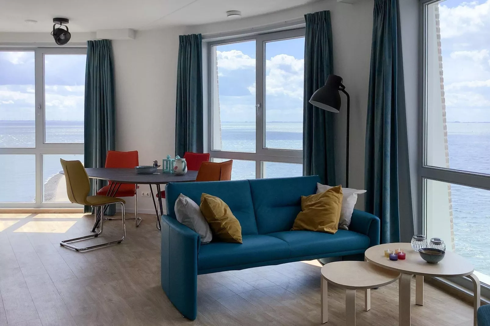 Casa Aqua-Living room
