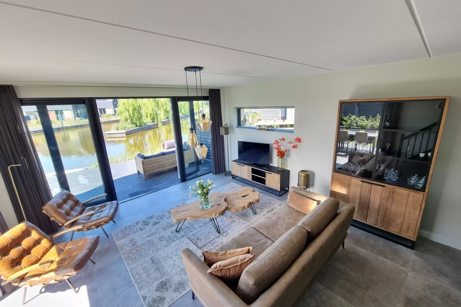 Watervilla San-Living room