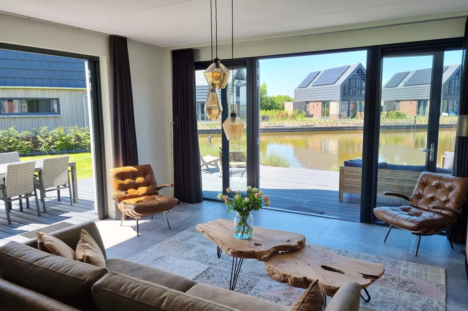 Watervilla San-Living room