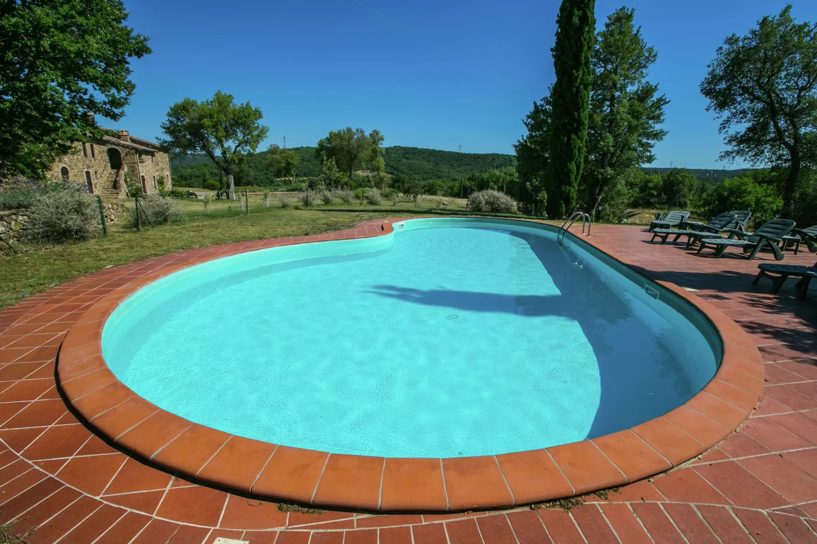 Clara-Pool