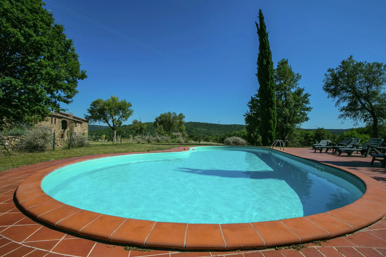 Clara-Pool