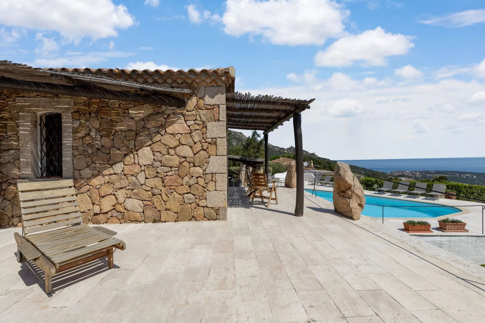 Villa Paradiso 3-Pool
