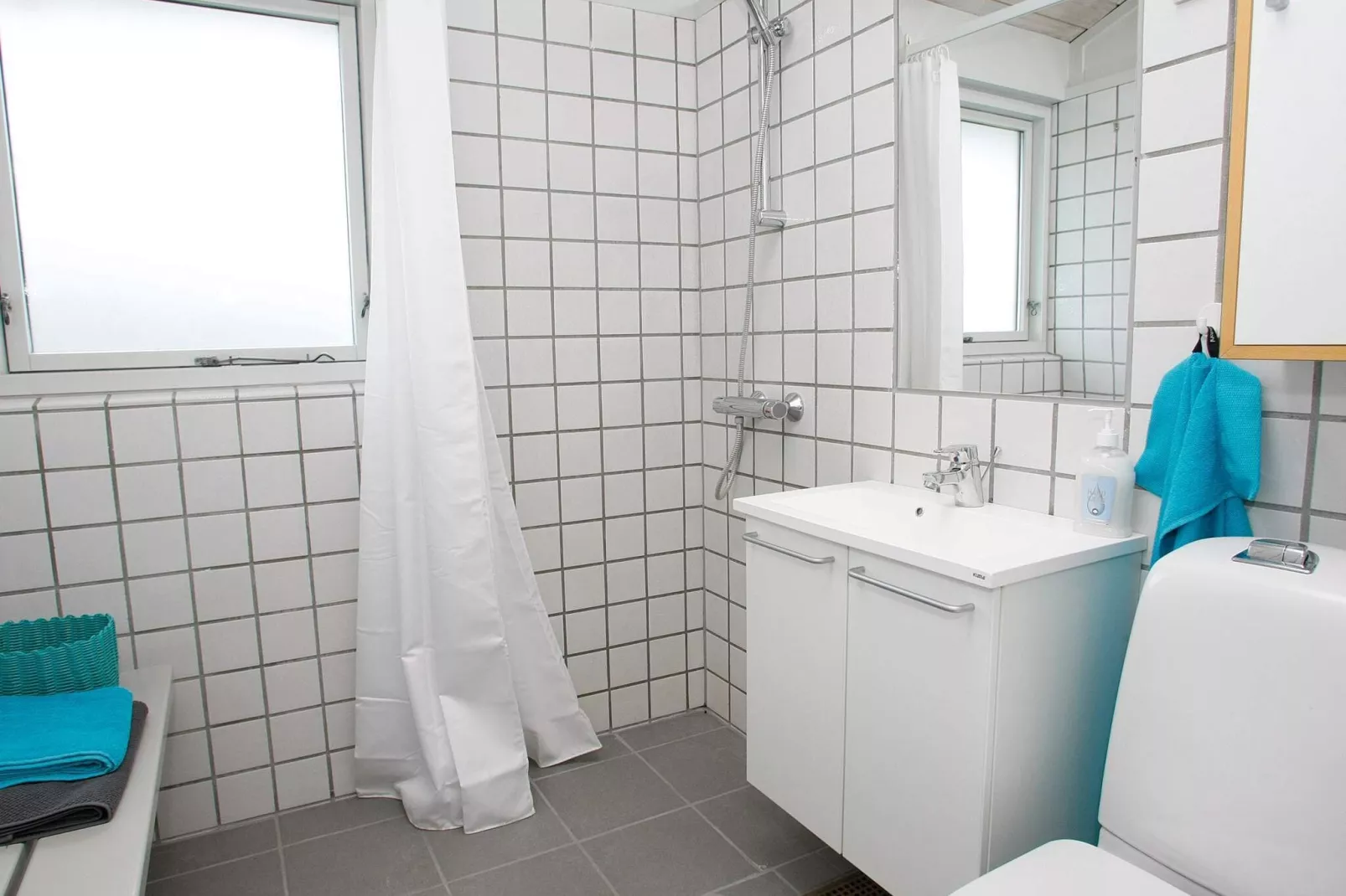 A-3½ room,renovated,close to beach-Indoor