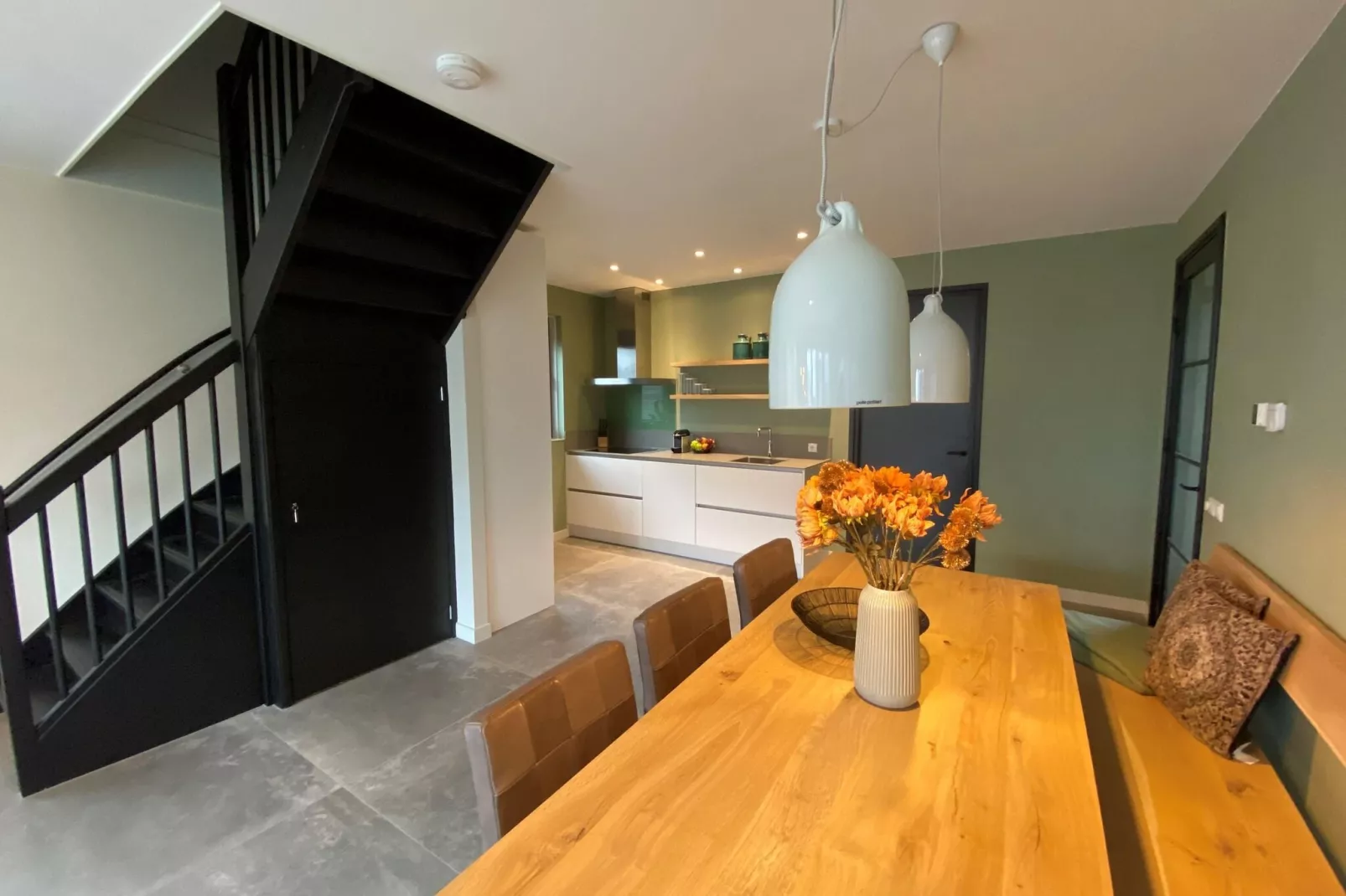 Watervilla Tweintich-Dining room