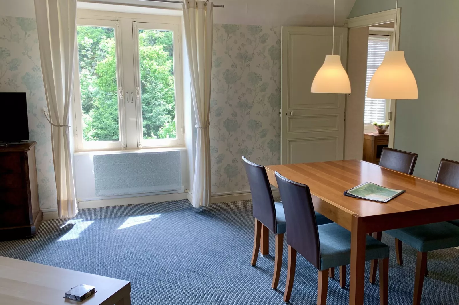 Gîte romantique-Wohnzimmer