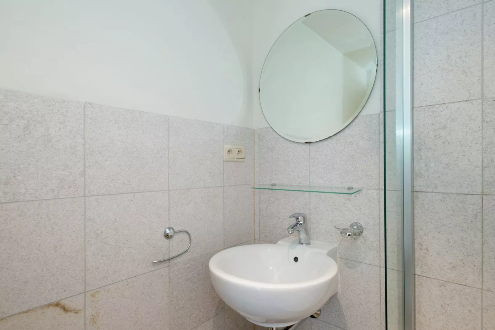 Le Vieux Sart 29-Bathroom