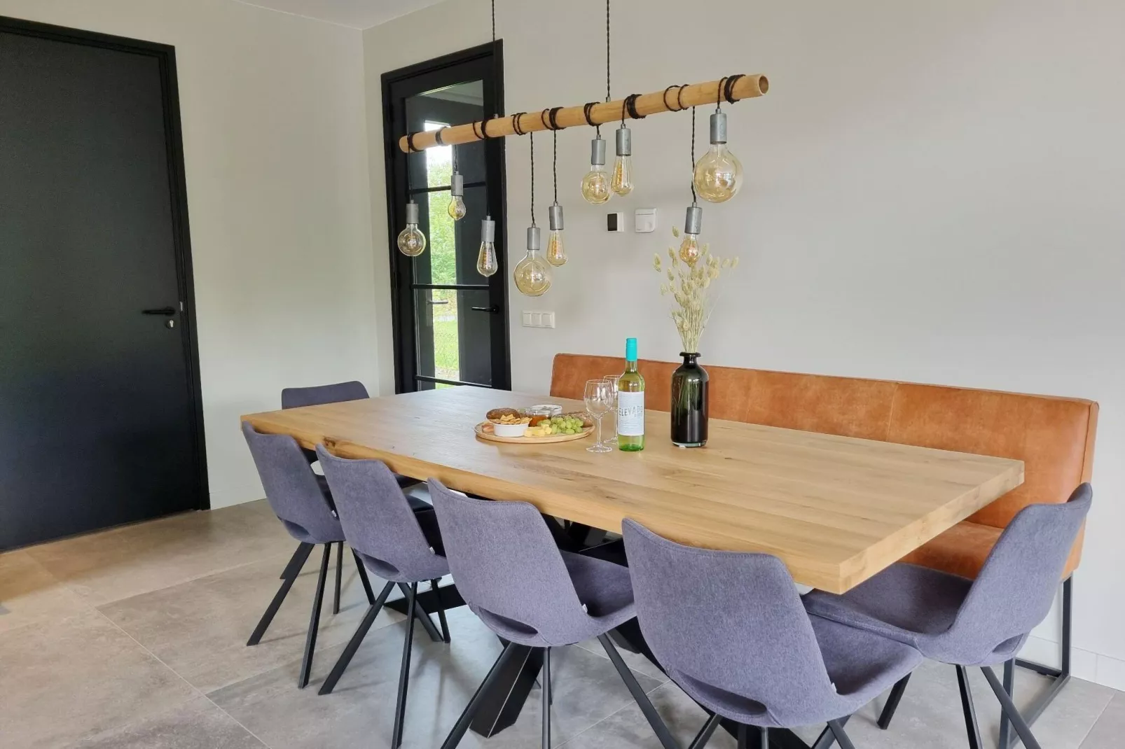 Watervilla Alve-Dining room