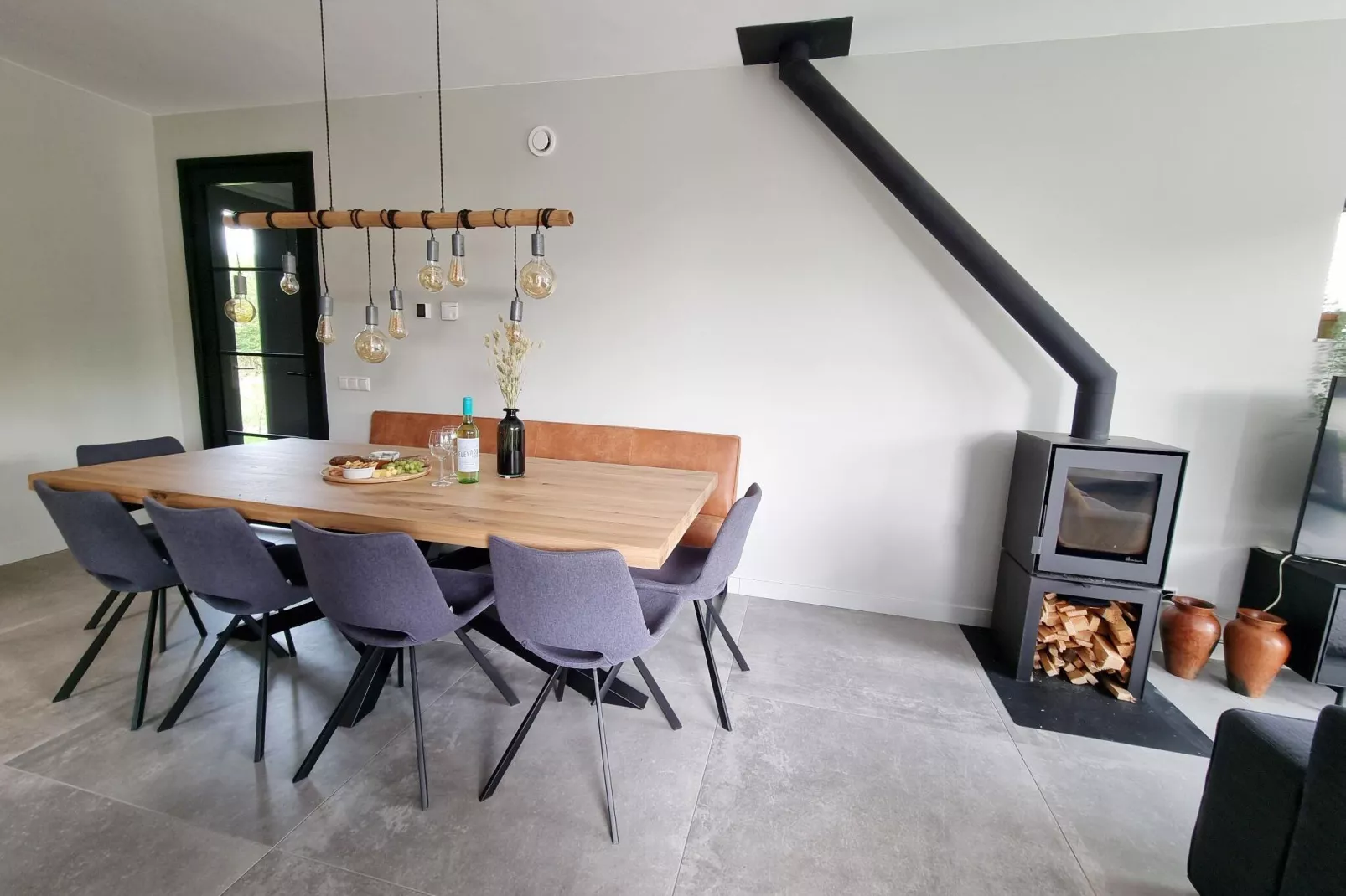 Watervilla Alve-Dining room