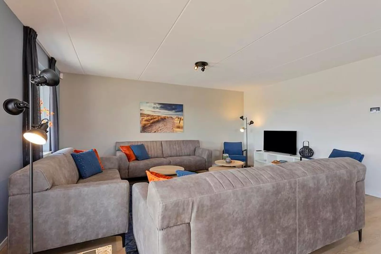 De IJsvogel Huis Nr 24-Living room