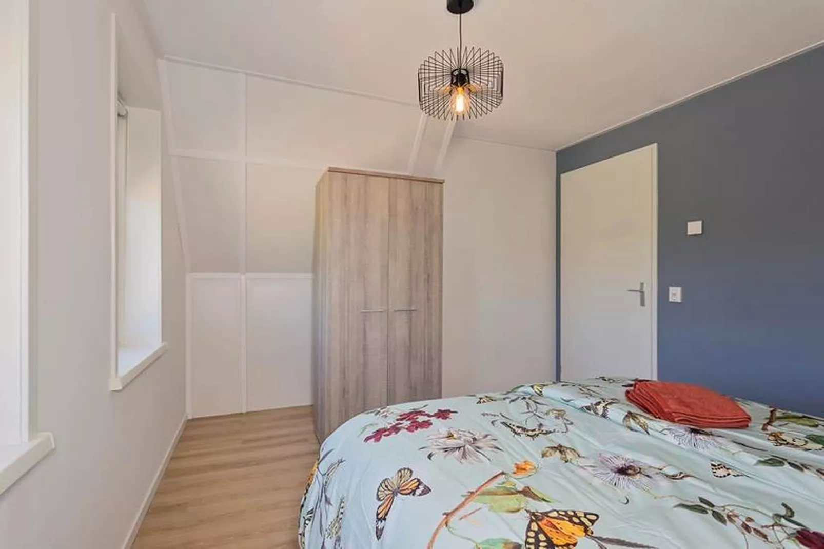 De IJsvogel Huis Nr 24-Bedroom