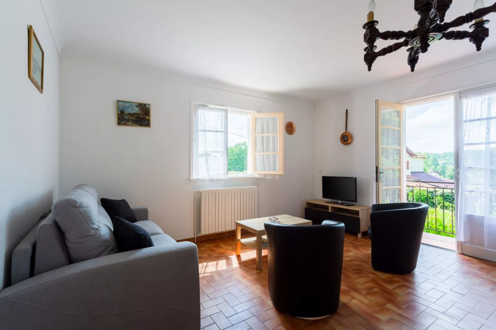 MAISON GURE AMETSA-Living room