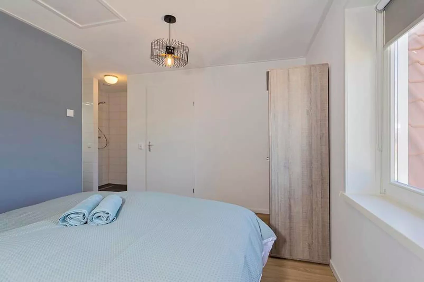 De IJsvogel Huis Nr 24-Bedroom