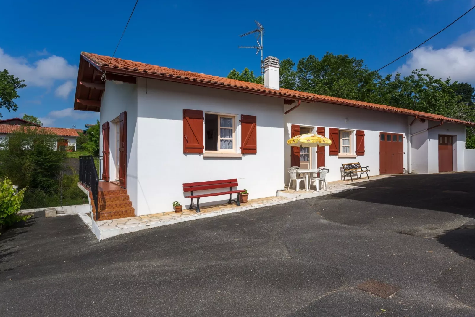 MAISON GURE AMETSA-Exterior summer