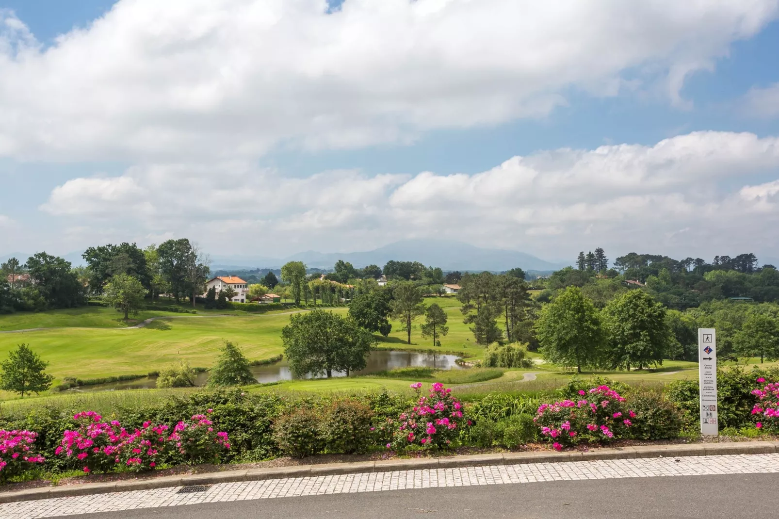 MAISON GURE AMETSA-View summer
