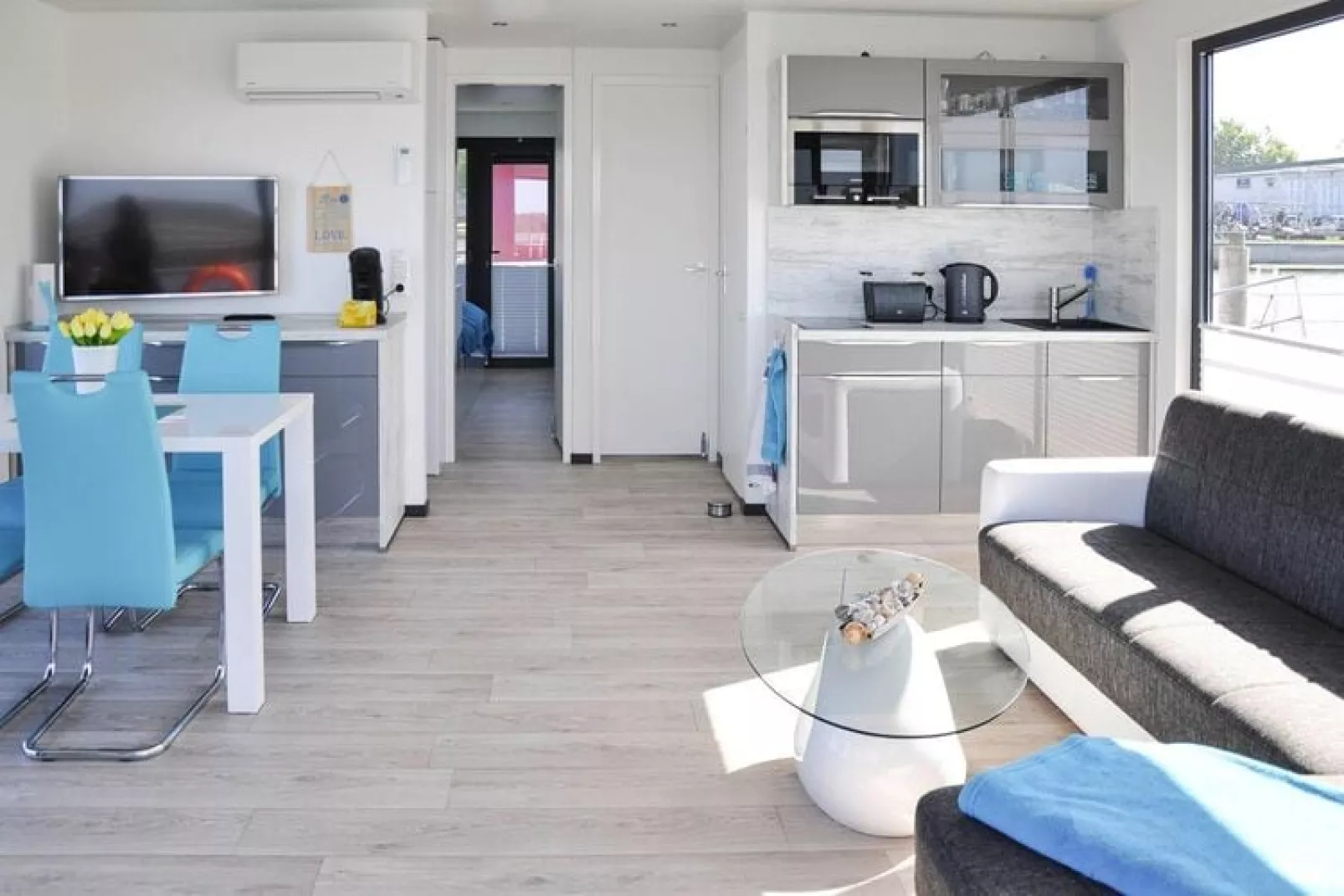 Houseboat Floating House "Leni", Ribnitz-Damgarten-Leni-Kitchen
