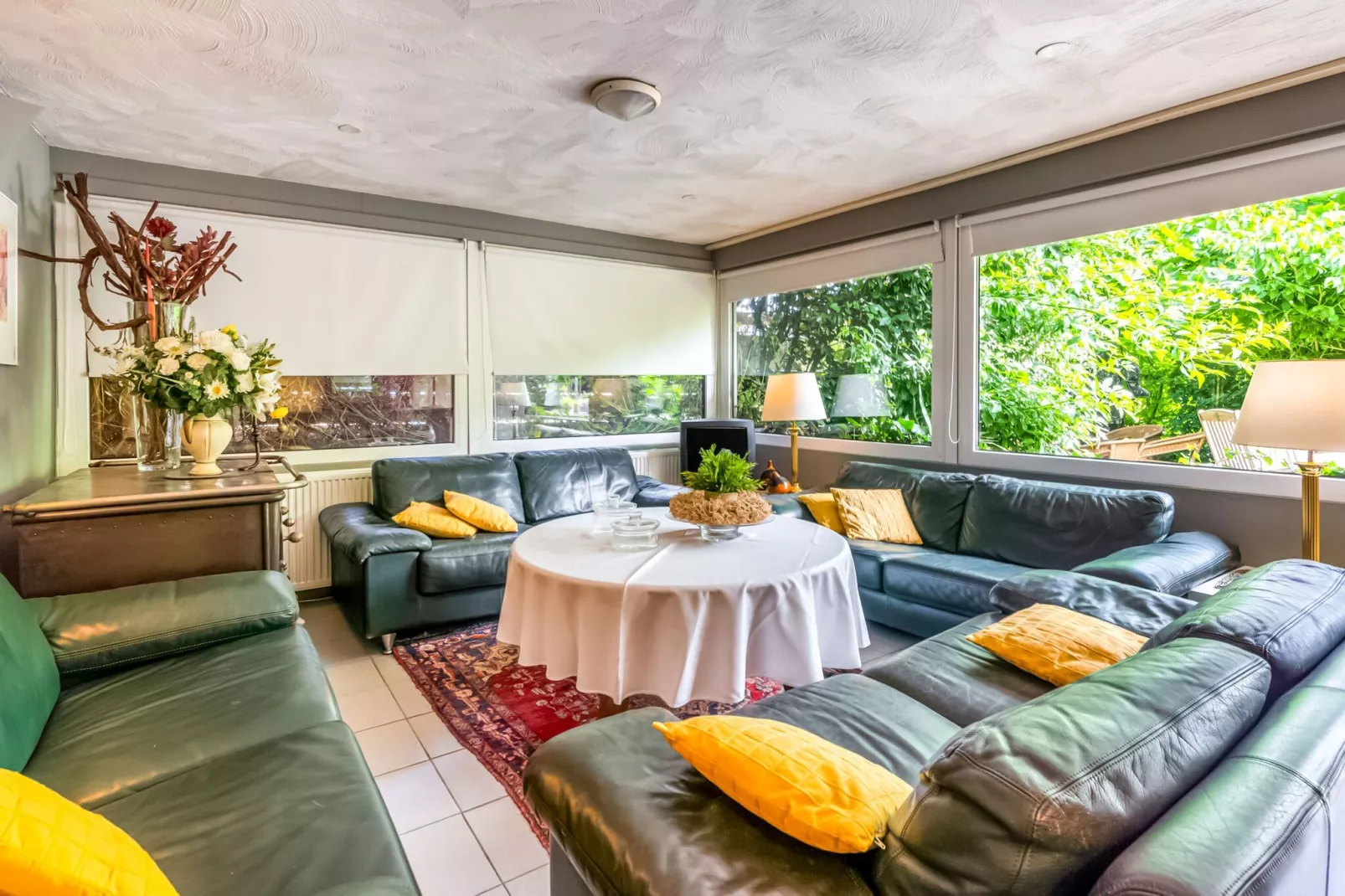 In de oude Bedstee-Living room