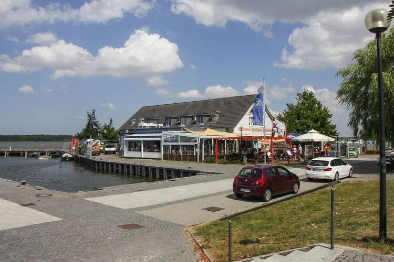 Houseboat Floating House "Leni", Ribnitz-Damgarten-Leni-Areas summer 1km