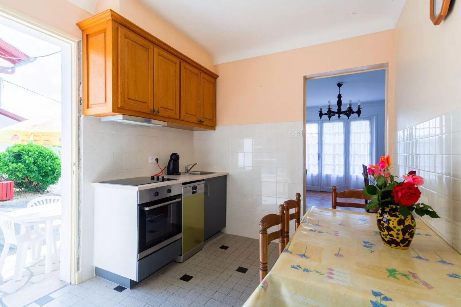 MAISON GURE AMETSA-Kitchen