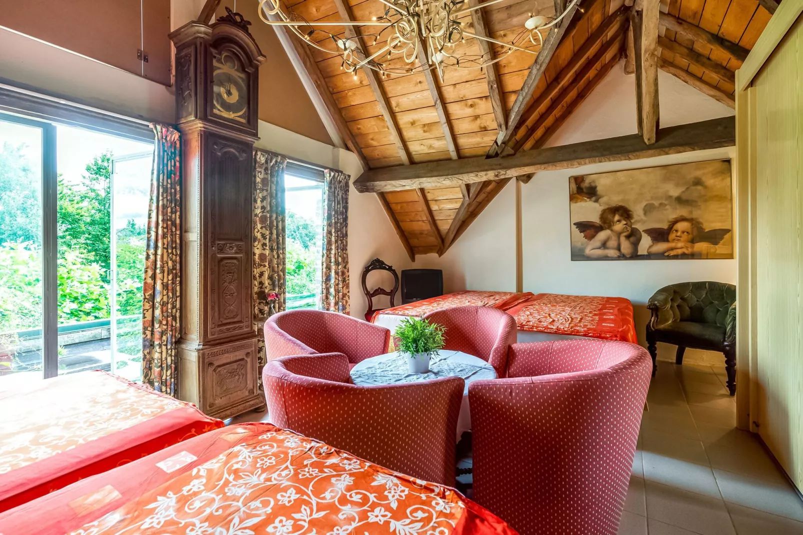 In de oude Bedstee-Bedroom