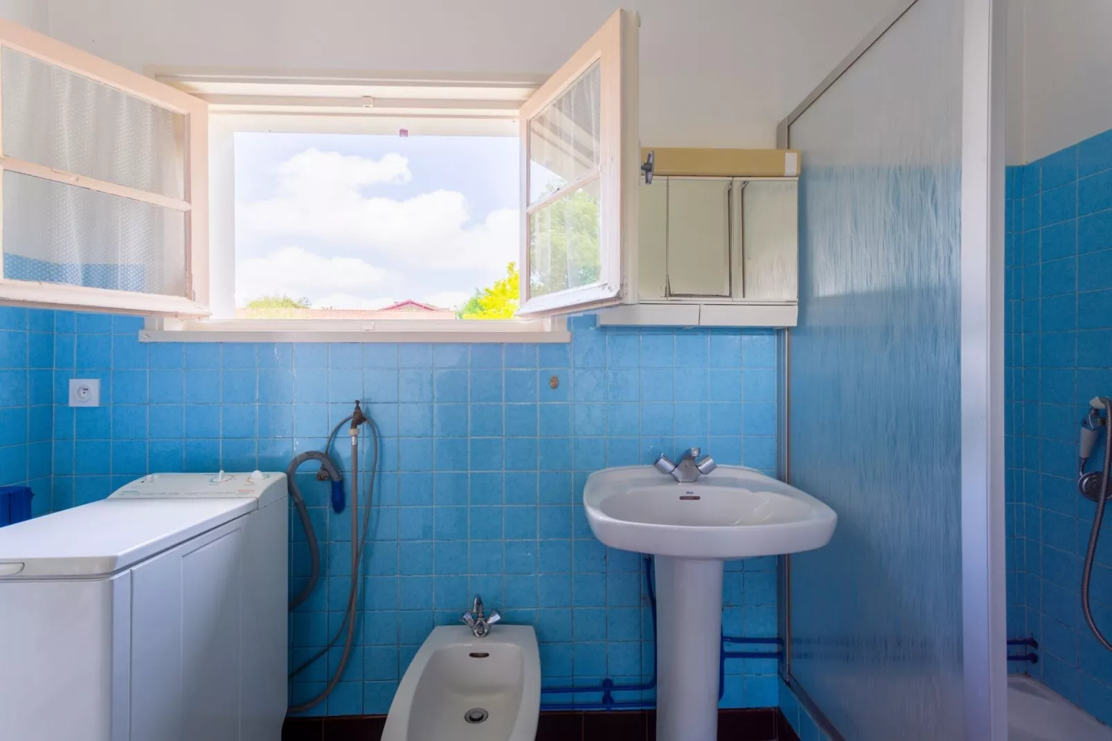 MAISON GURE AMETSA-Bathroom