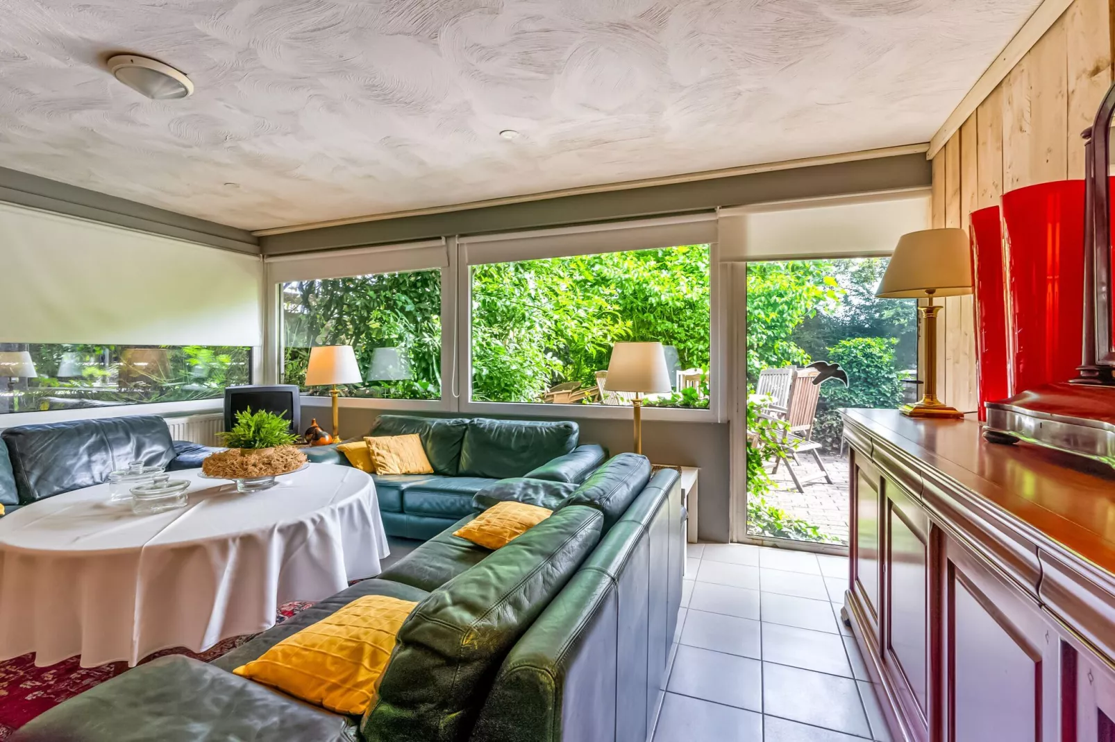 In de oude Bedstee-Living room