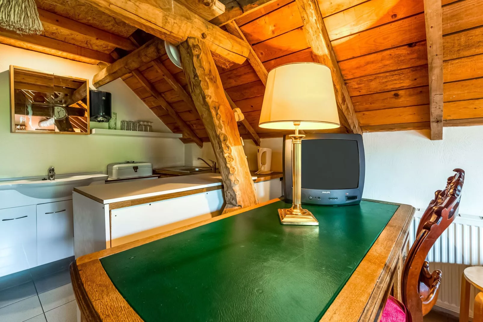 In de oude Bedstee-Kitchen
