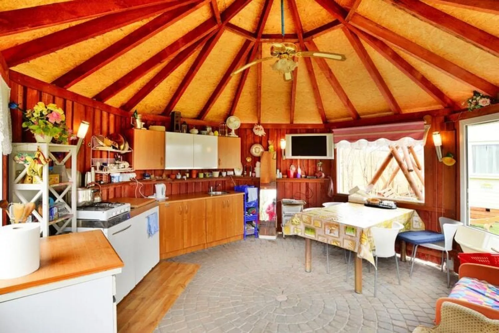 Domek holenderski Ostrowiec Sławieński-Kitchen