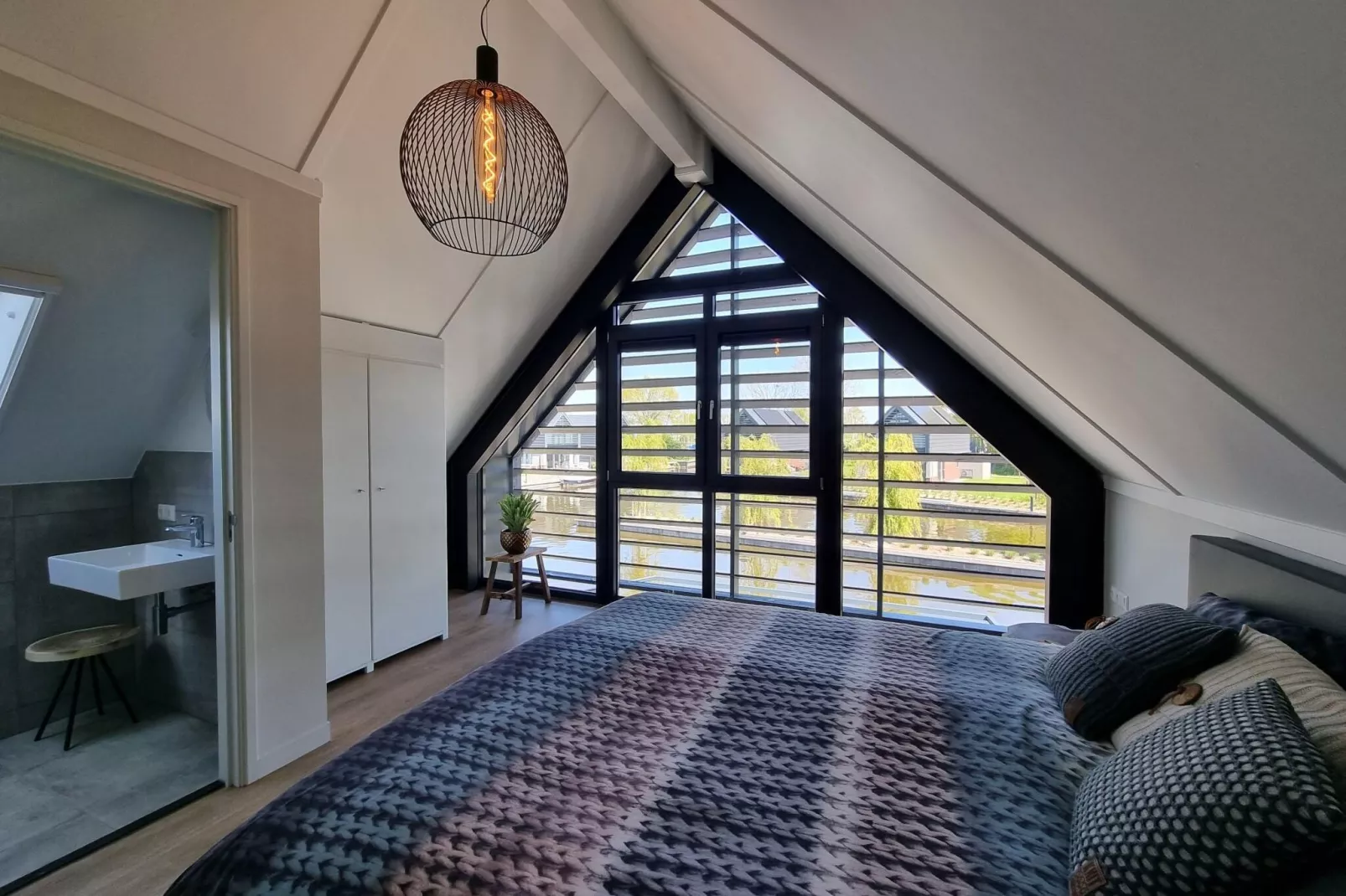 Watervilla Trettjin-Bedroom