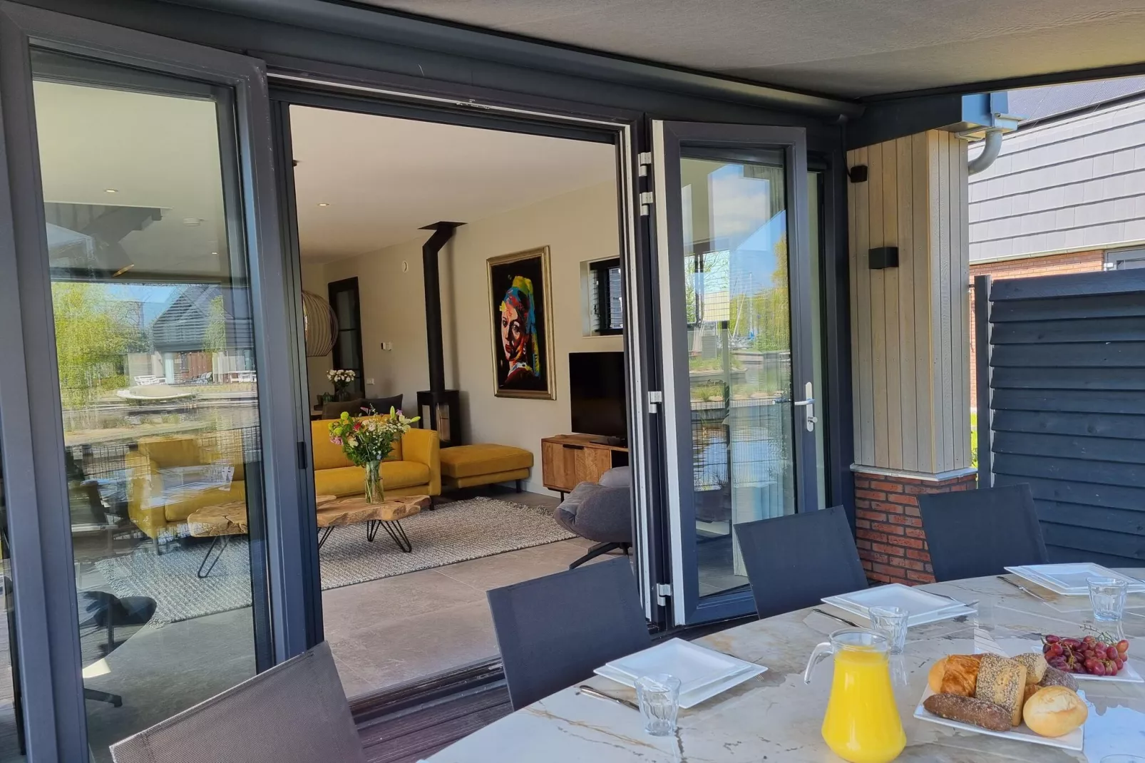 Watervilla Trettjin-Terrace balcony