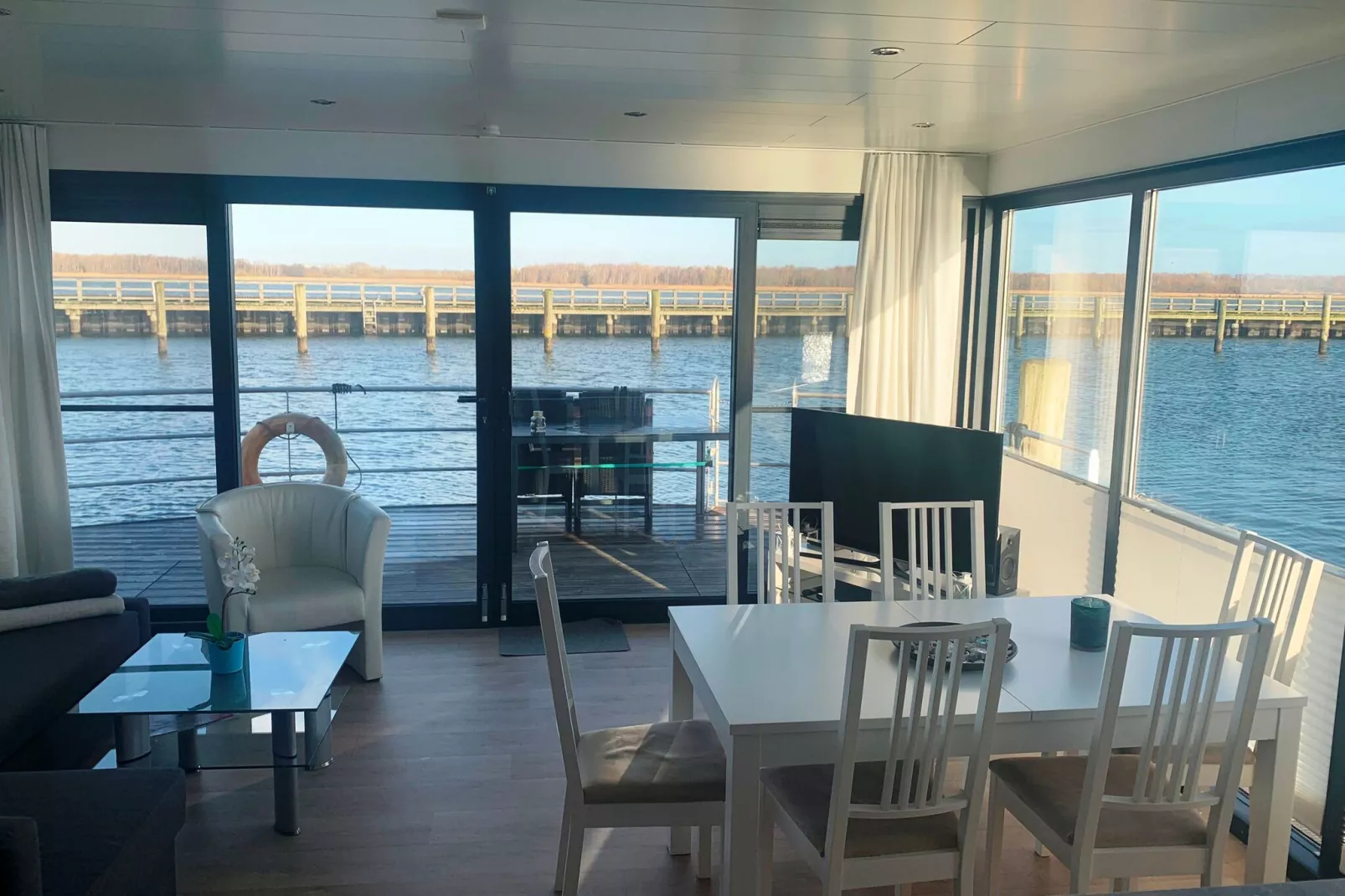 Houseboat Floating House Küstennebel 2 44 m²-Living room