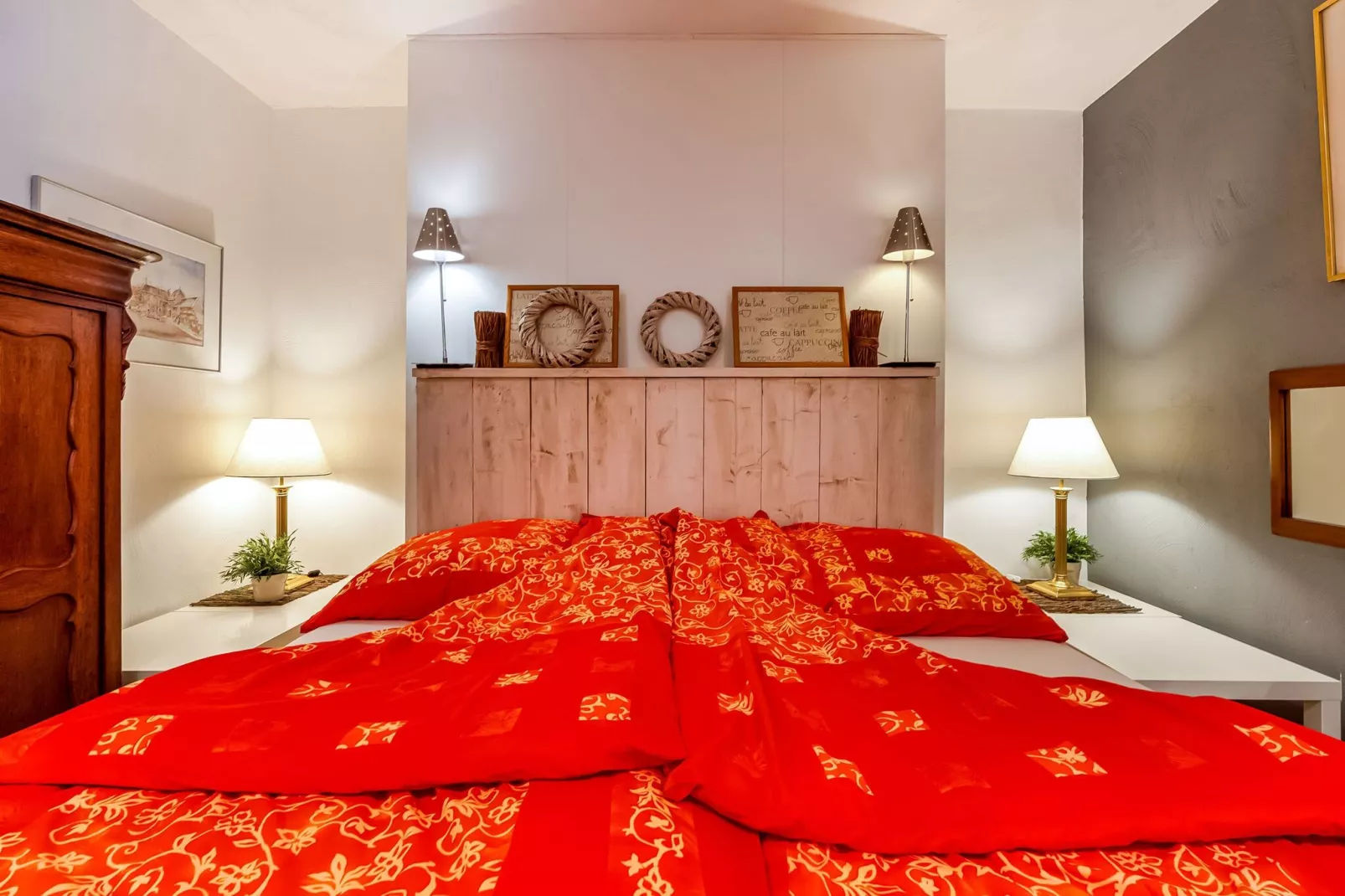 In de oude Bedstee-Bedroom