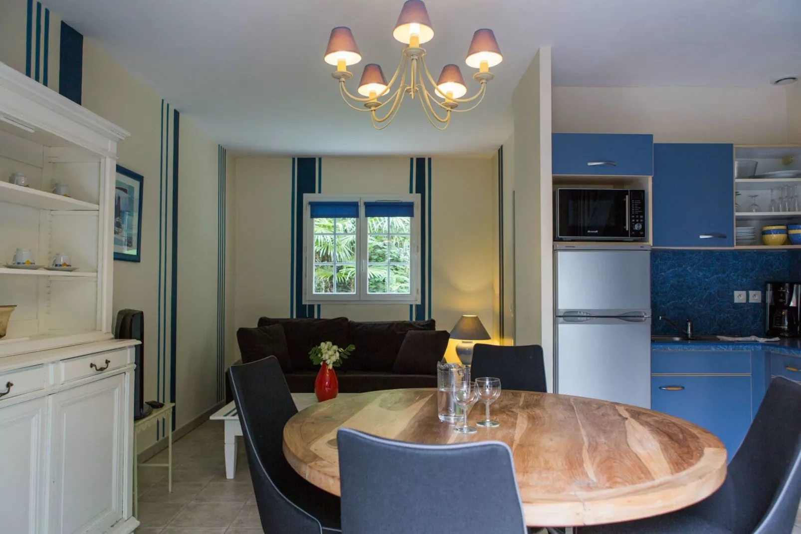 Les Collines Iduki 2-Living room