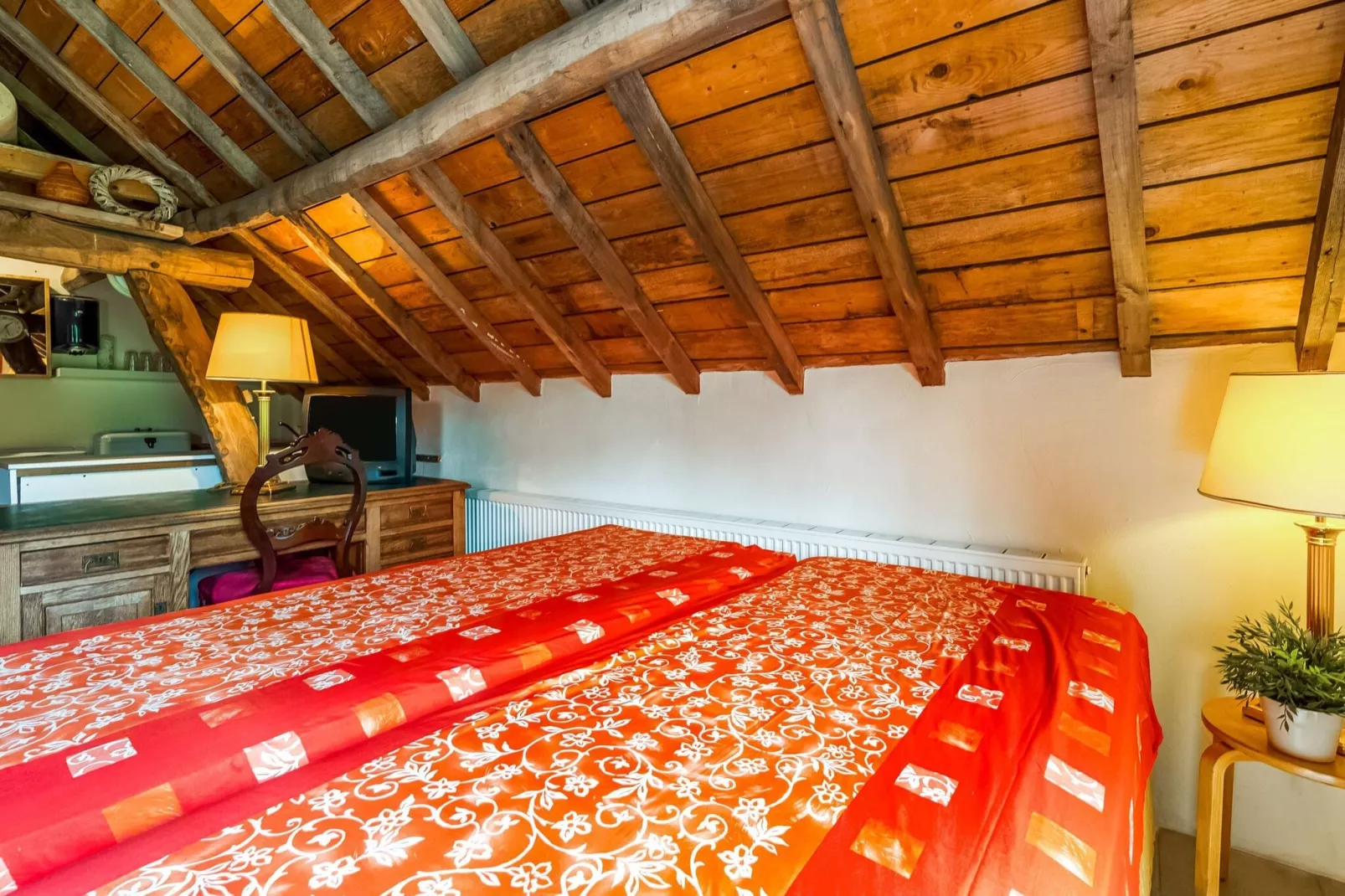 In de oude Bedstee-Bedroom