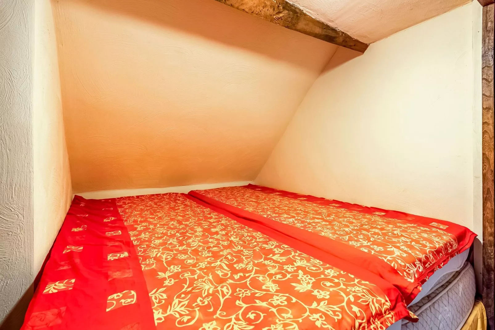 In de oude Bedstee-Bedroom