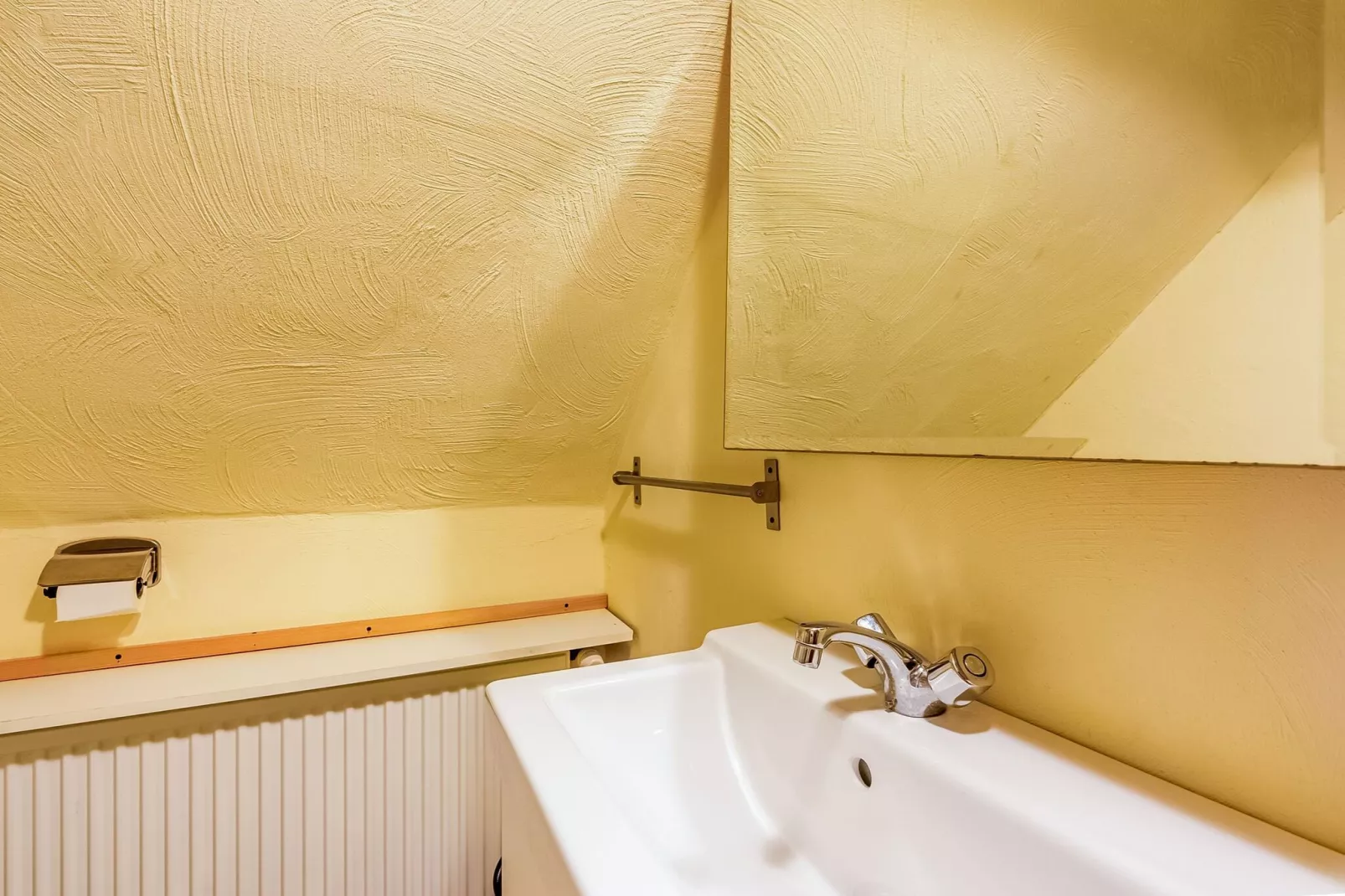 In de oude Bedstee-Bathroom