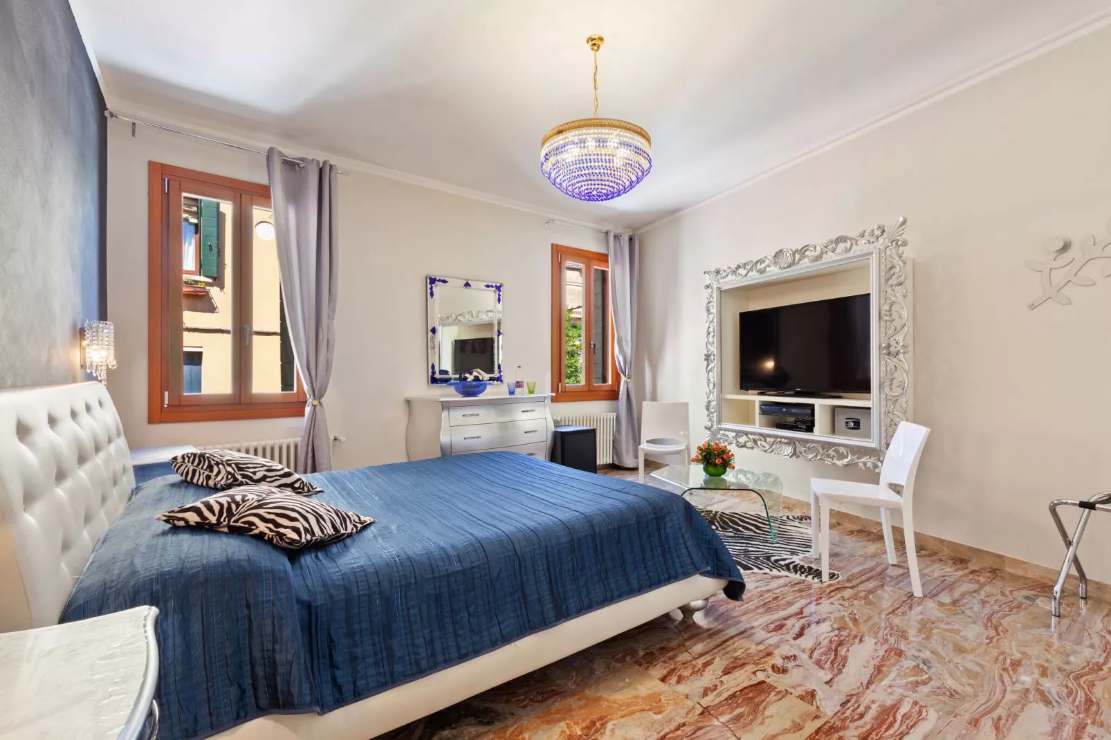 Ca' Del Cinema-Bedroom