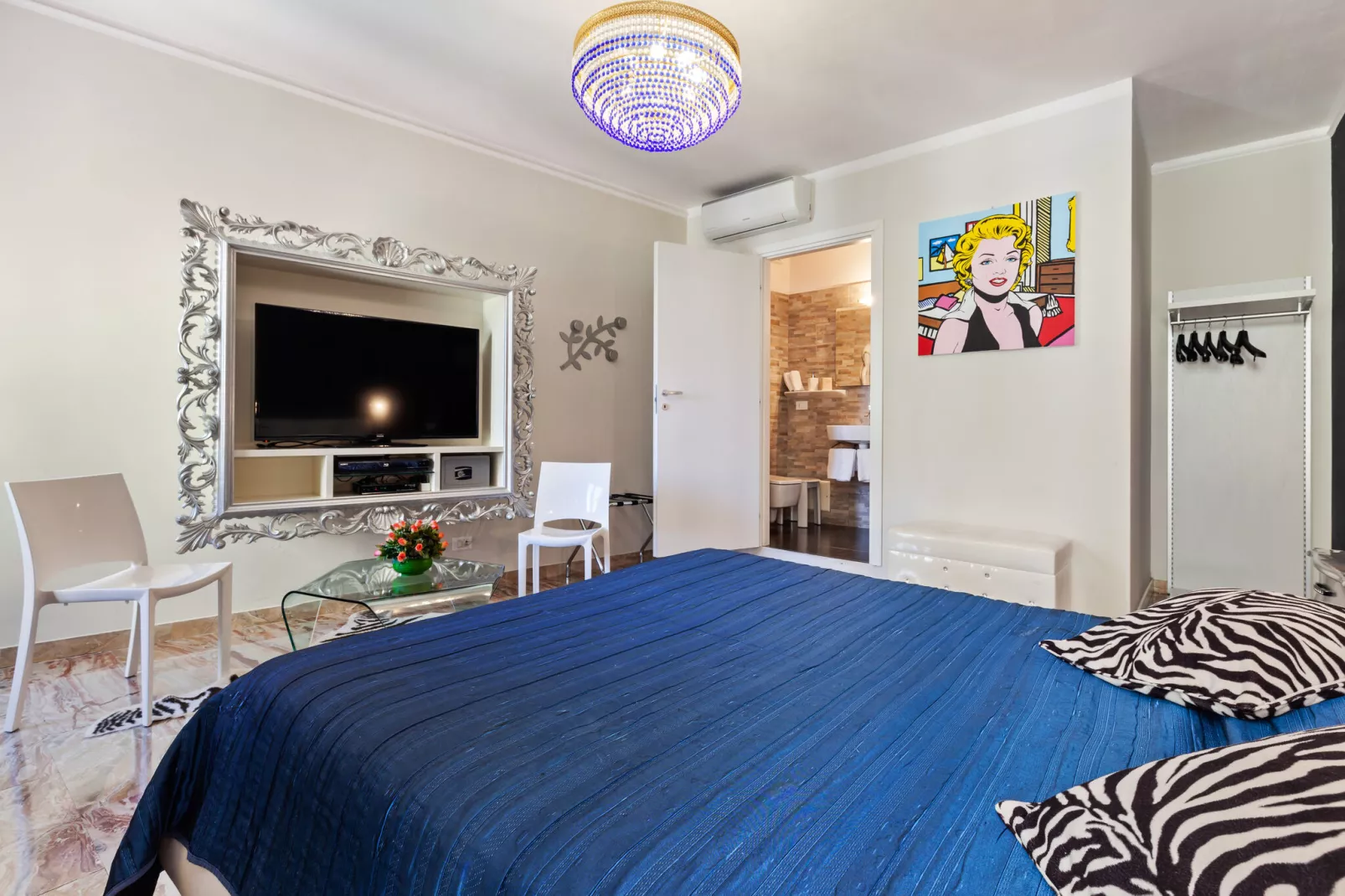 Ca' Del Cinema-Bedroom