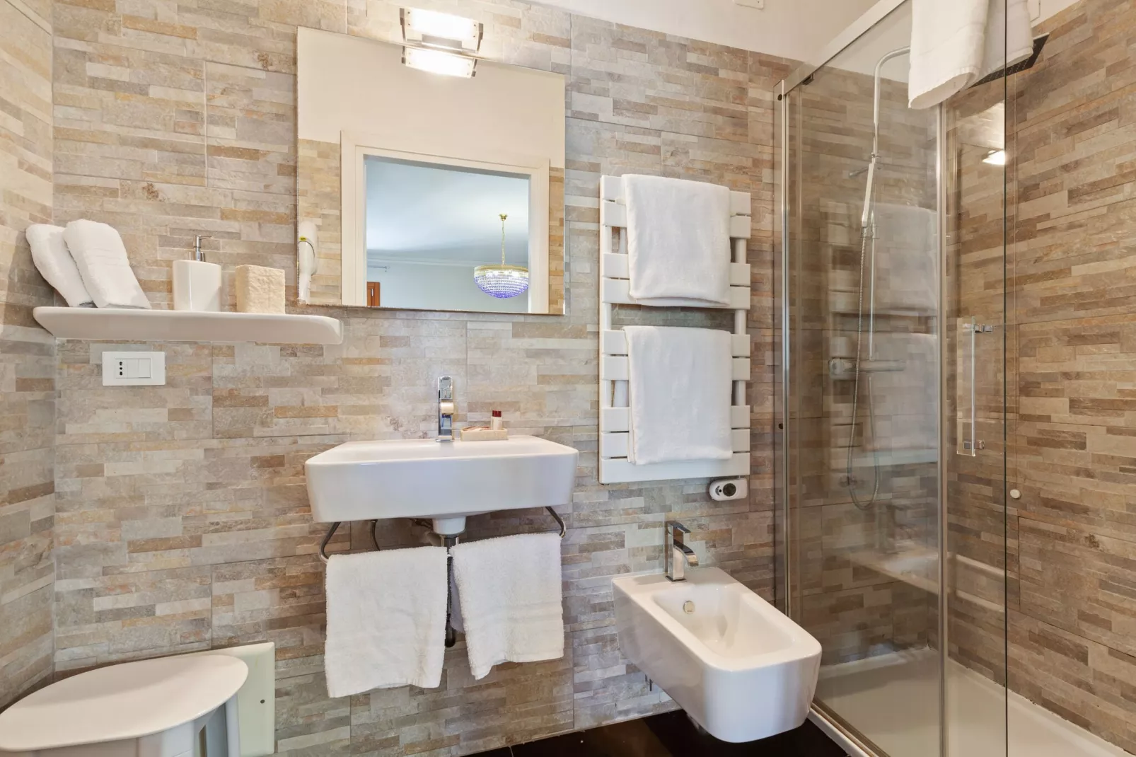 Ca' Del Cinema-Bathroom