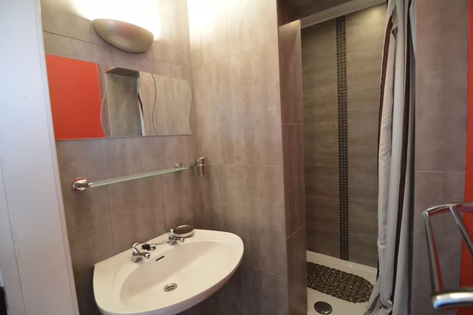 Les Croupets-Bathroom