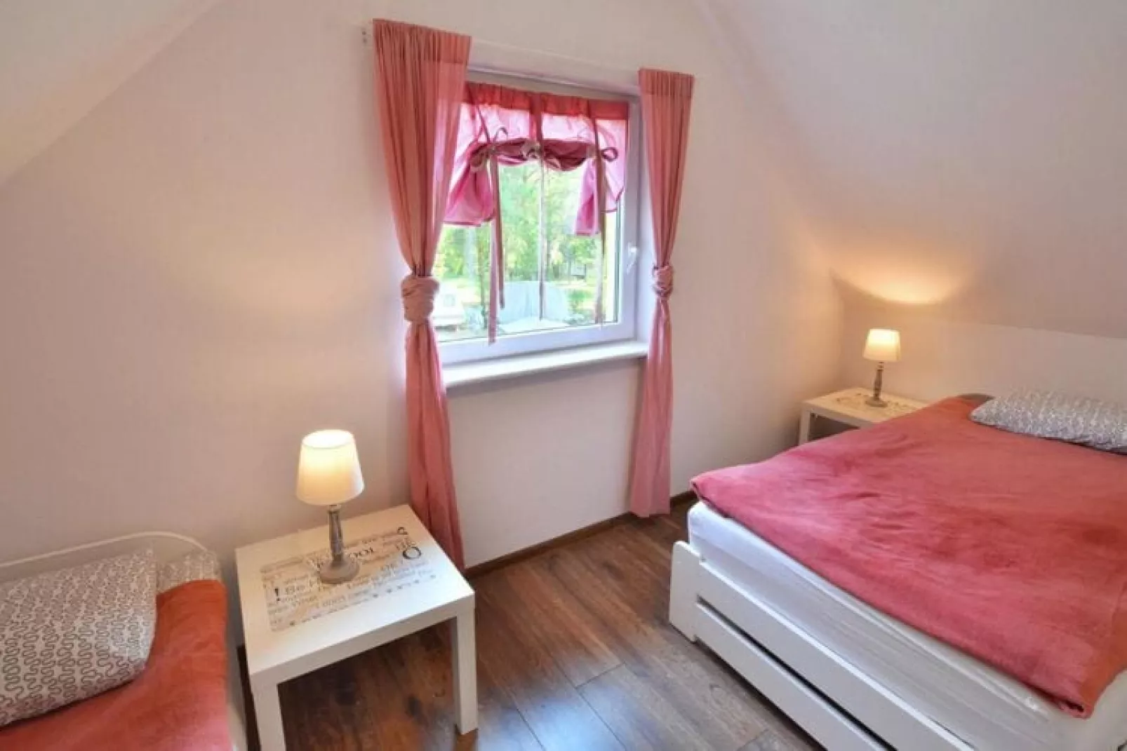 Domy wakacyjne Rusinowo-Schlafzimmer