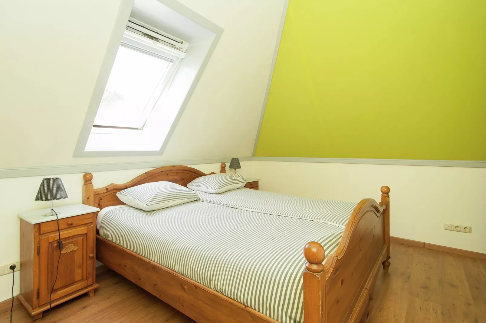 Hoeve Stolpwijk-Schlafzimmer