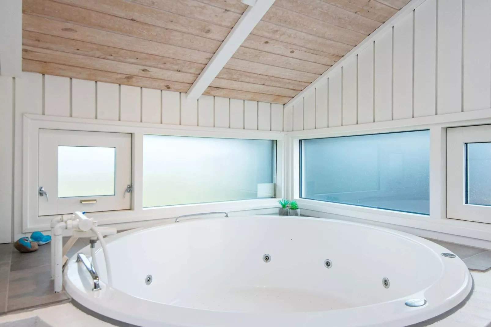 8 person holiday home in Løkken