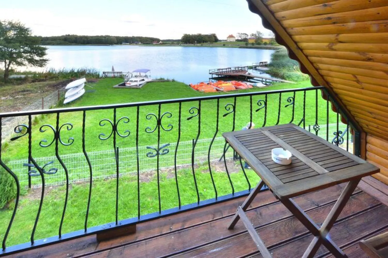 Domek letniskowy ROMEK Ostrowiec Slawienski-Terrace