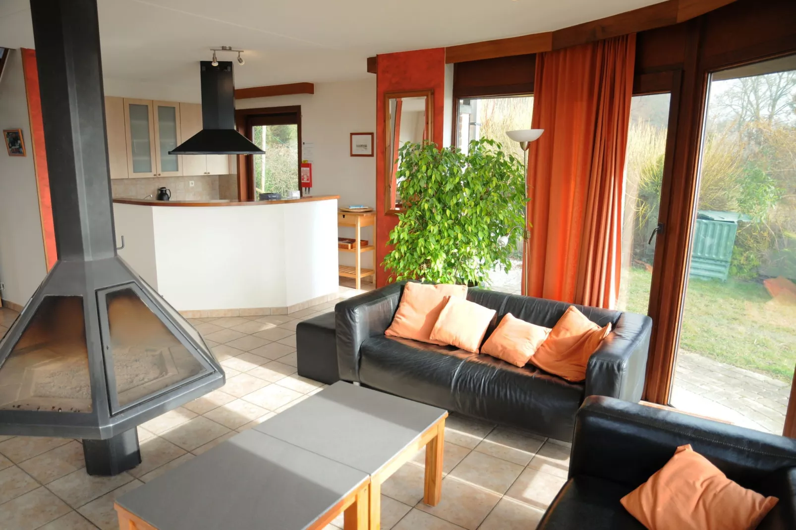 La Rotonde-Living room