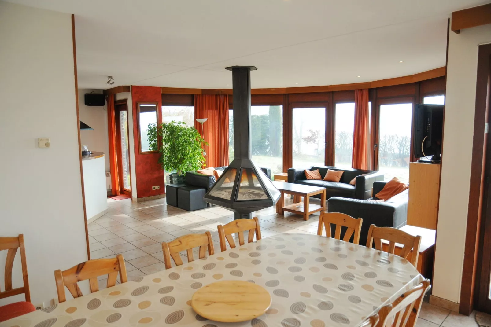 La Rotonde-Living room