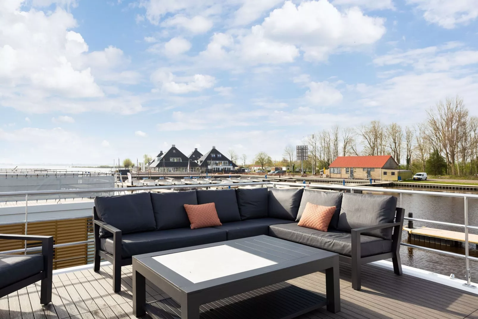 Houseboat 'de Valreep' met tuin - Paviljoenwei 2-Terrace balcony