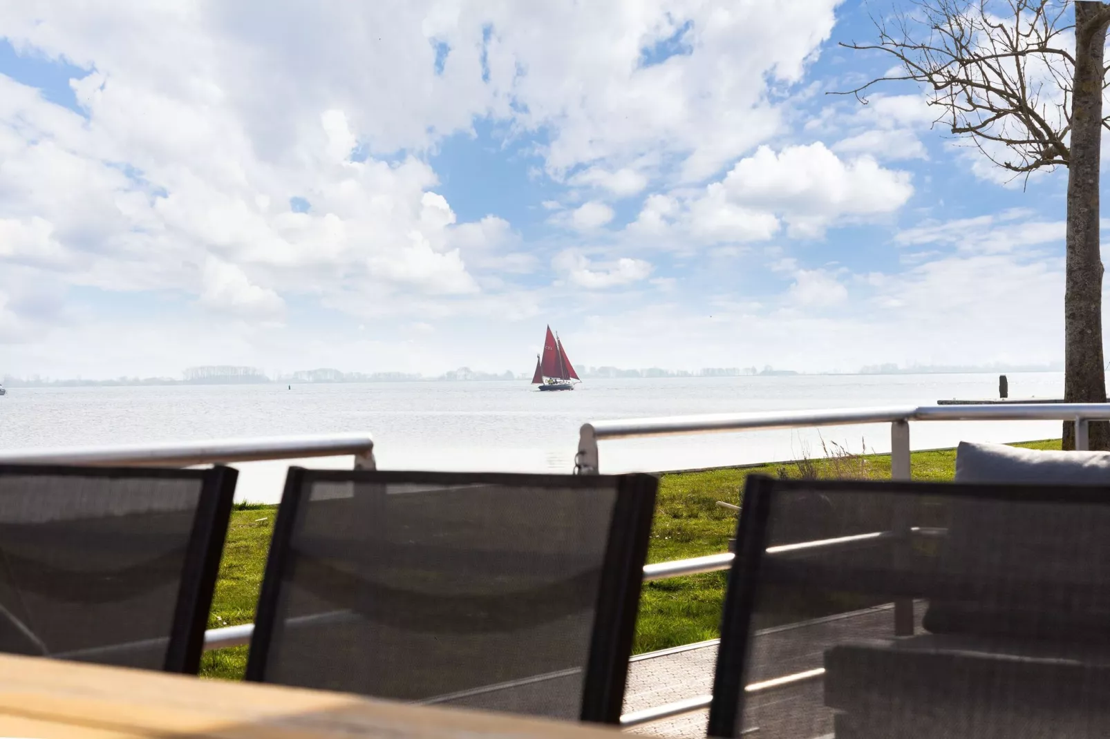 Houseboat 'de Valreep' met tuin - Paviljoenwei 2-View summer