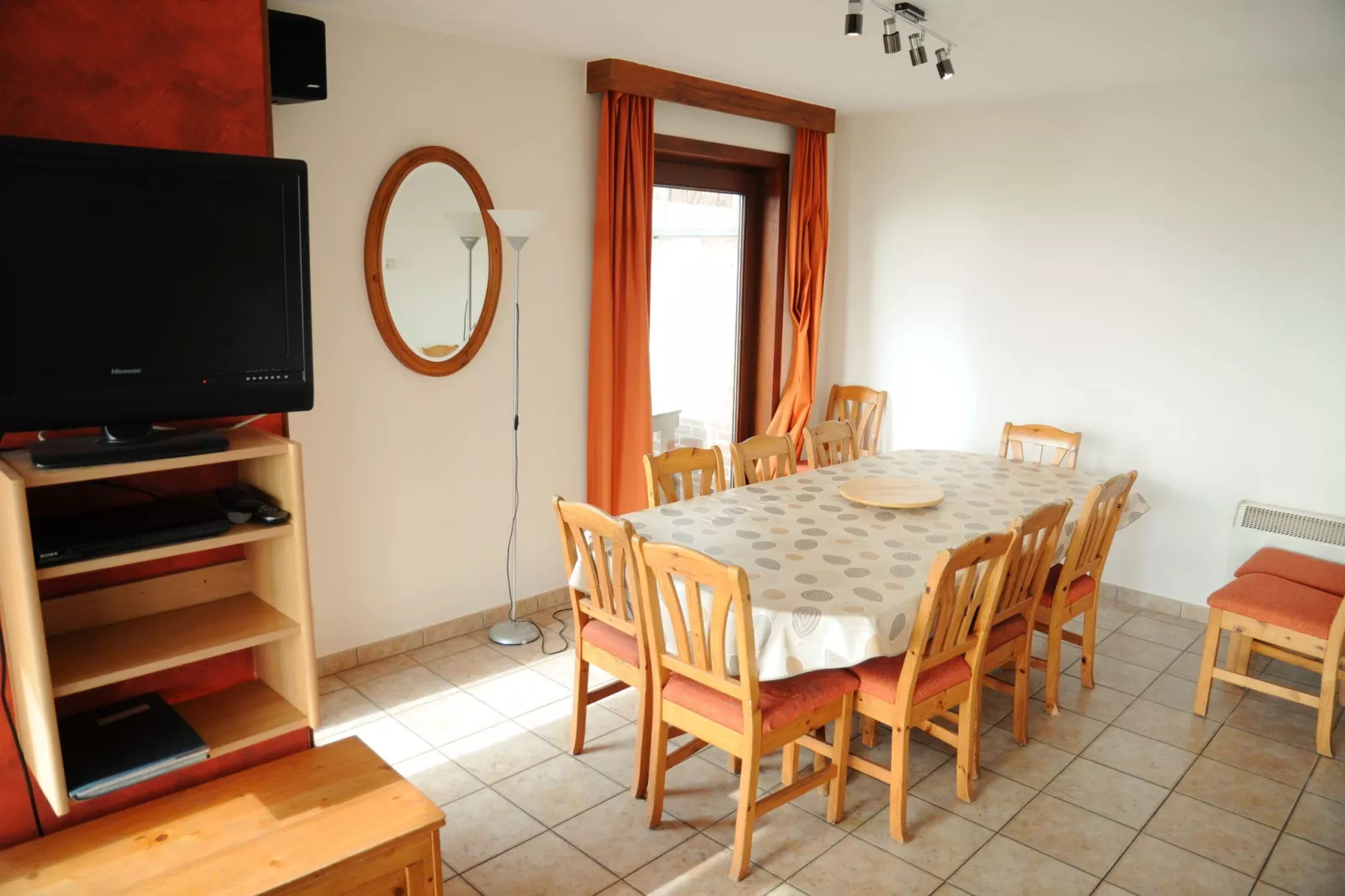 La Rotonde-Dining room