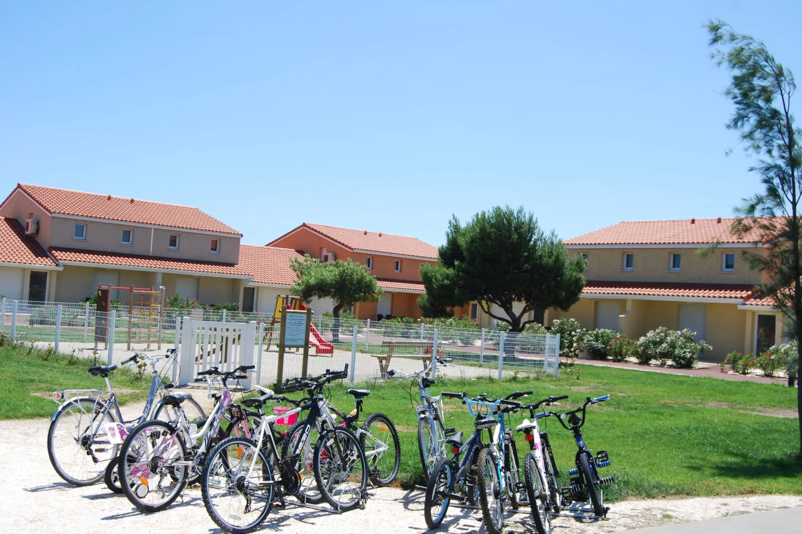 Mas de Torreilles 2-Areas summer 1km