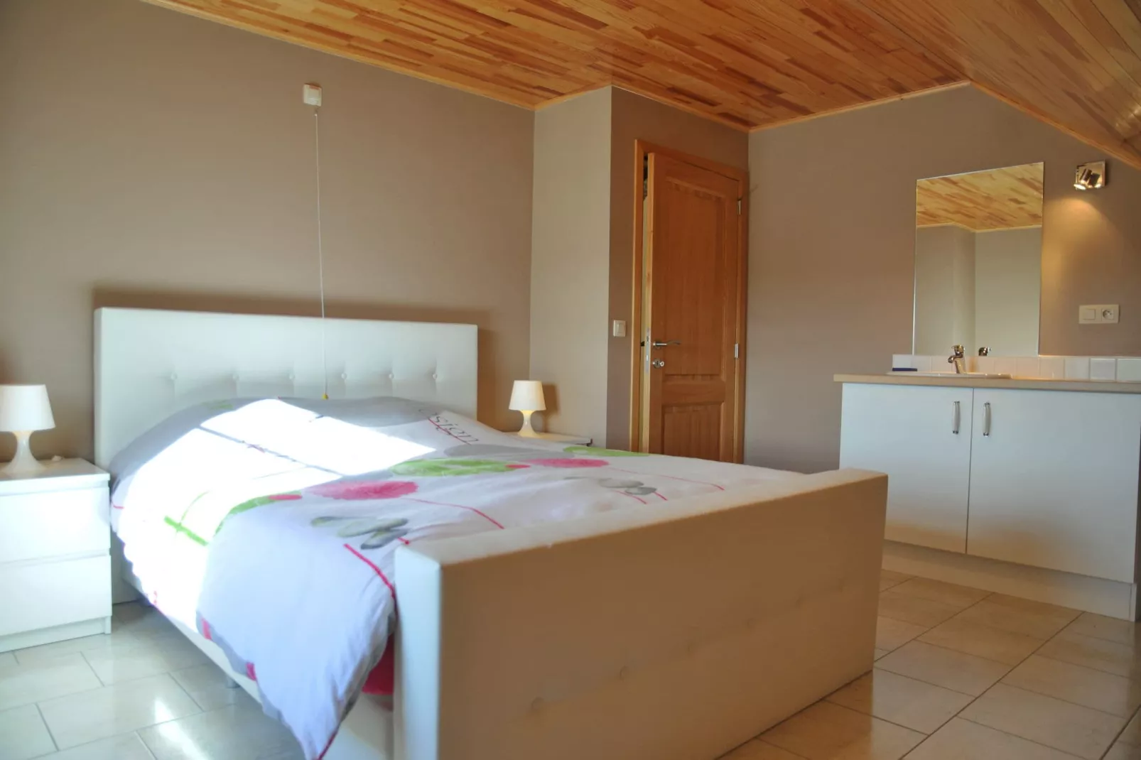 Le Bonheur-Bedroom
